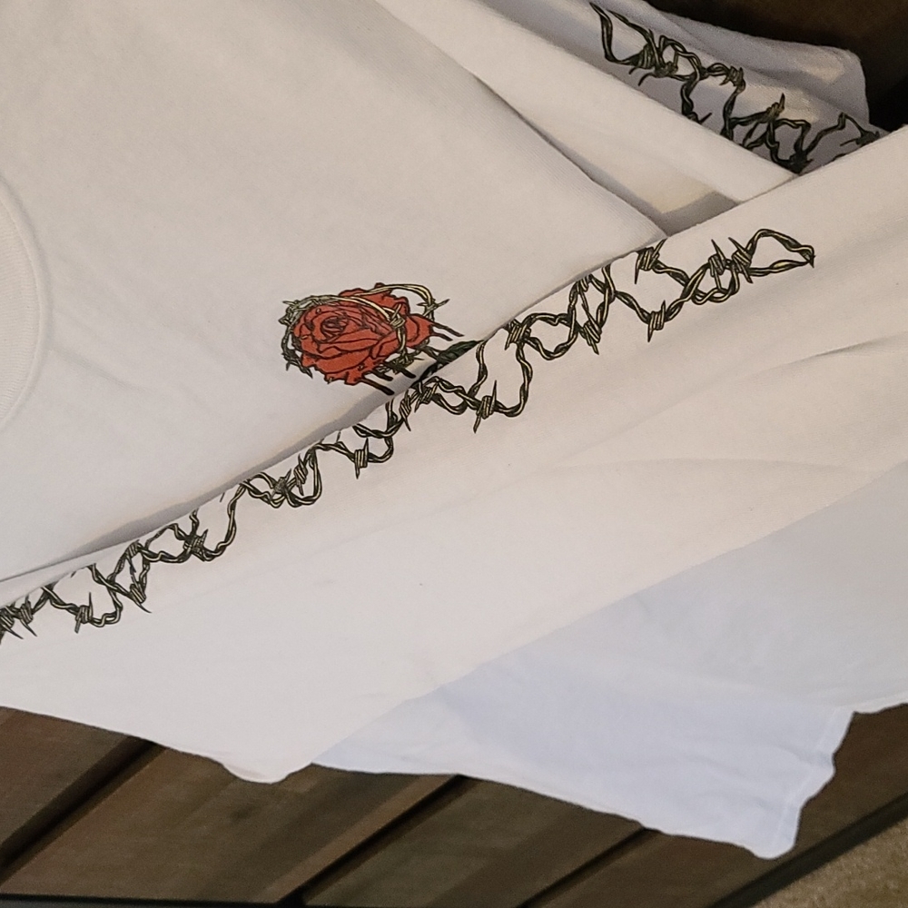 Long sleeve tee - Picture 6 of 10